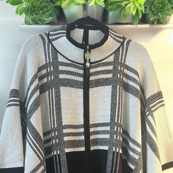 Anne Klein Poncho Black/Camellia XL - Picture 1 of 5